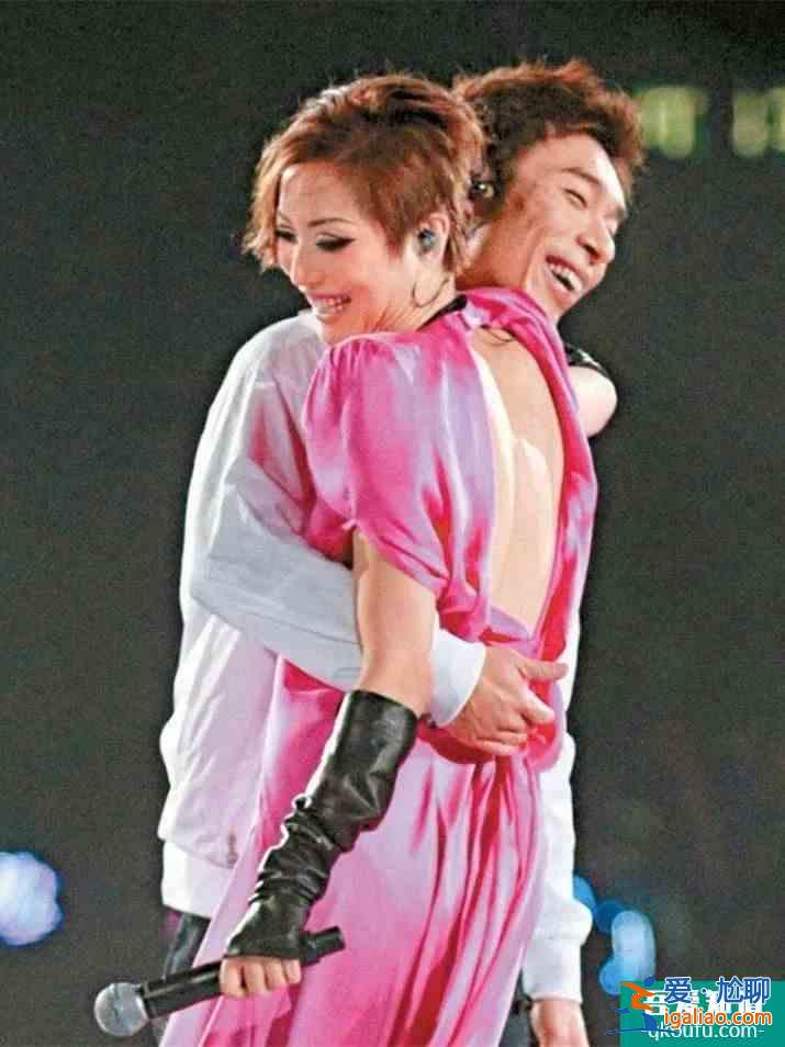 《白色月光》這部男人絕不想讓老婆看到的劇，到底寫了什么？？