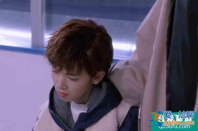 《穿盔甲的少女》殺出重圍,陳瑤搭檔官鴻再扮男裝,網友:齁甜? 《穿盔甲的少女》殺出重圍,陳瑤搭檔官鴻再扮男裝,網友:齁甜?