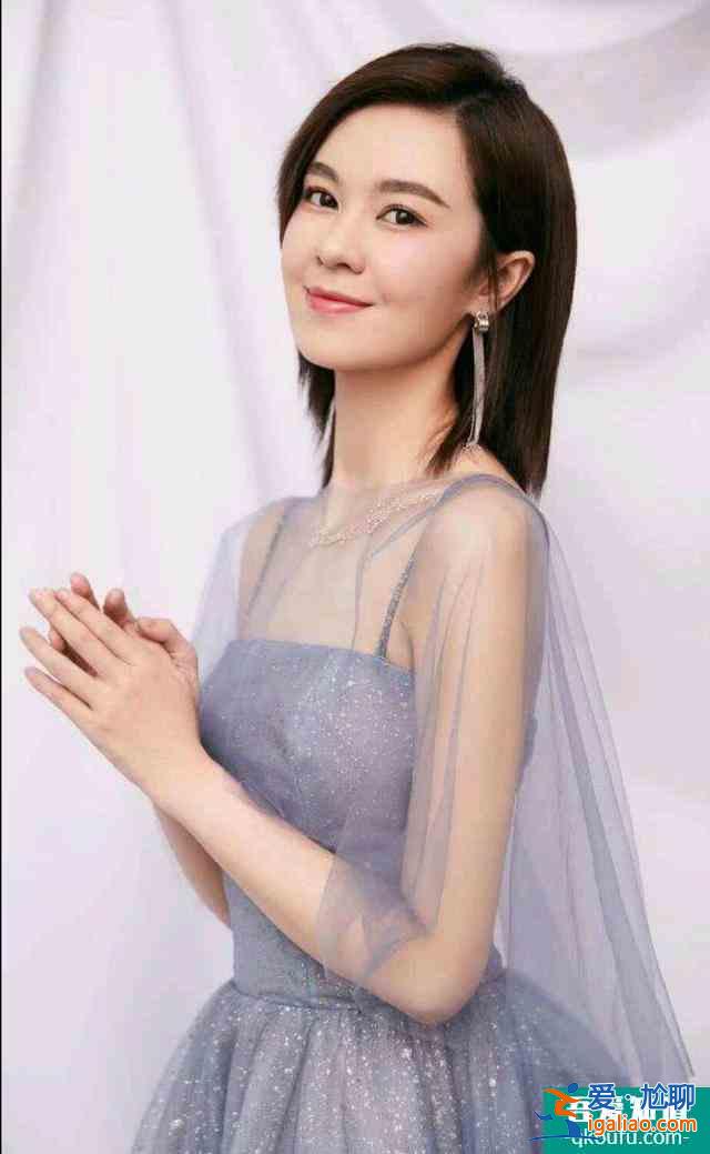 經歷定檔撤檔《仲夏滿天心》,重定檔8月28日,郁可唯獻唱主題曲? 經歷定檔撤檔《仲夏滿天心》,重定檔8月28日,郁可唯獻唱主題曲?