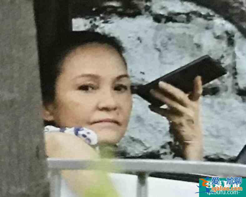 張柏芝媽媽近況曝光 因疫情原因生意變得非常差？