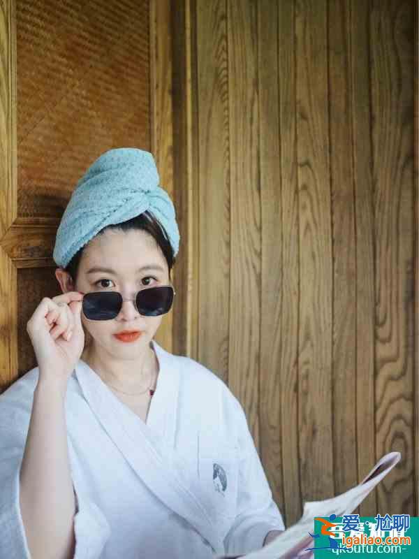 用一頂AQUIS干發帽Get女明星同款寫真？