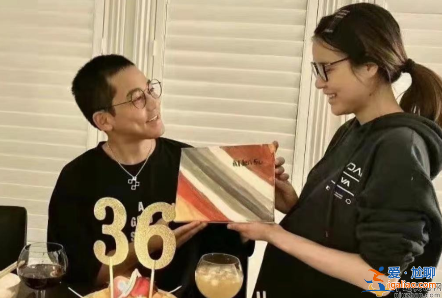 蘇醒疑似婚內(nèi)出軌！深夜與美女約會(huì)摟摟抱抱 網(wǎng)友直呼你還沒紅呢