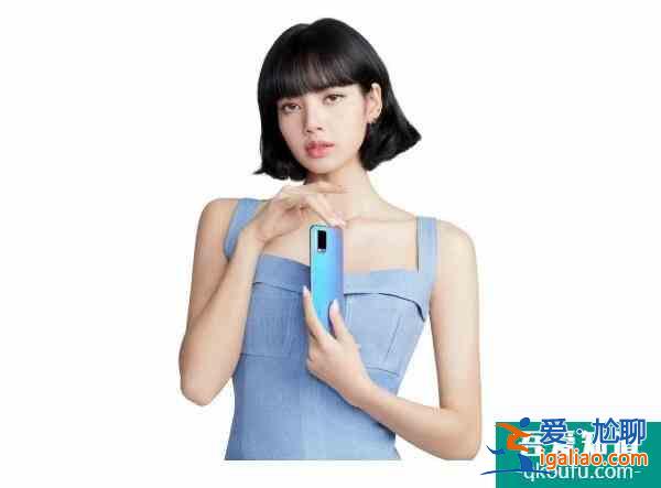LISA新代言圖曝光 淡淡的妝容相得益彰美出新高度？