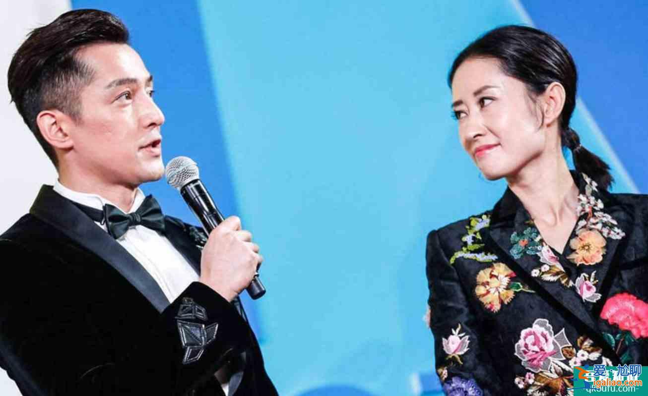 《白色月光》熱播，胡歌和靳東在線追問劇情，劉敏濤高情商拒絕？