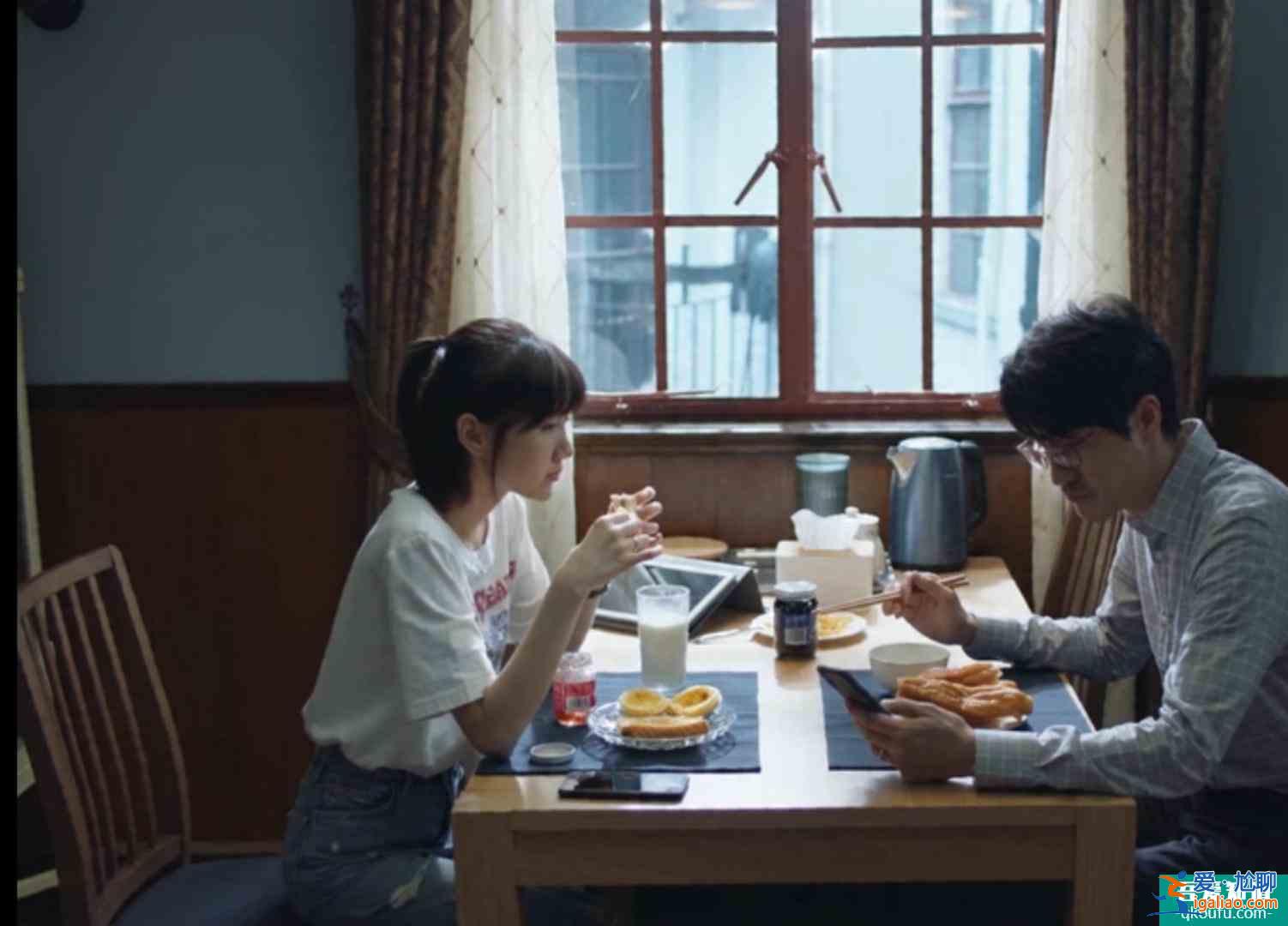 《白色月光》愛情片變商戰片：婚姻中有事好商量，比什么都強？