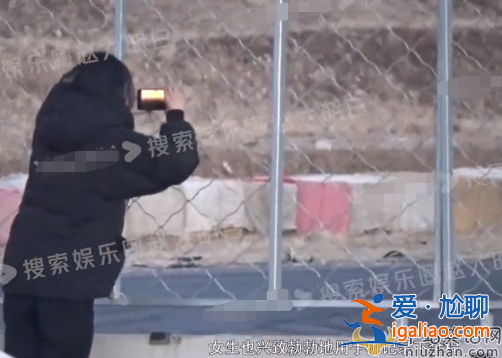 韓東君戀情曝光!叫美女寶貝當眾接吻 該女子不是緋聞女友陳瑤 韓東君戀情曝光!叫美女寶貝當眾接吻 該女子不是緋聞女友陳瑤