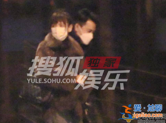 劉愷威李曉峰好事將近?外出聚餐女方全程捂小腹 網(wǎng)友疑問懷孕了嗎