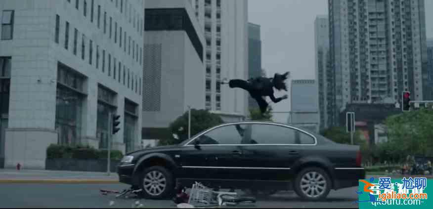 懸疑燒腦,層層反轉,讓baby上熱搜的《摩天大樓》真香? 懸疑燒腦,層層反轉,讓baby上熱搜的《摩天大樓》真香?