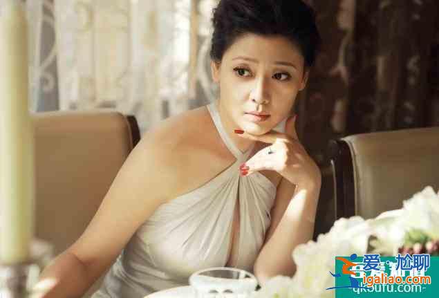 《以家人之名》中的四位媽媽，都做過主持人，年輕時還都是美女？