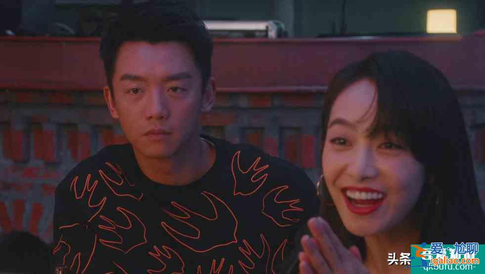 《他其實沒有那么愛你》海報細節(jié)：四美的站位暗示了各自官配？