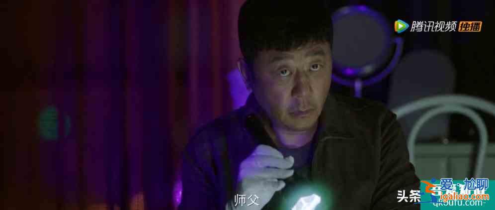 摩天大樓：高檔公寓發(fā)現(xiàn)一名女尸，警方發(fā)現(xiàn)其背后藏著很深的秘密？