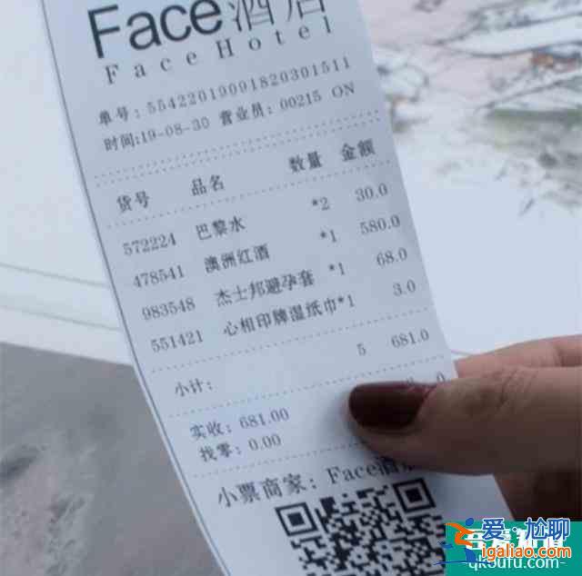 懸疑劇《白色月光》：結婚10年被綠，打碎婚姻的往往都是細節？
