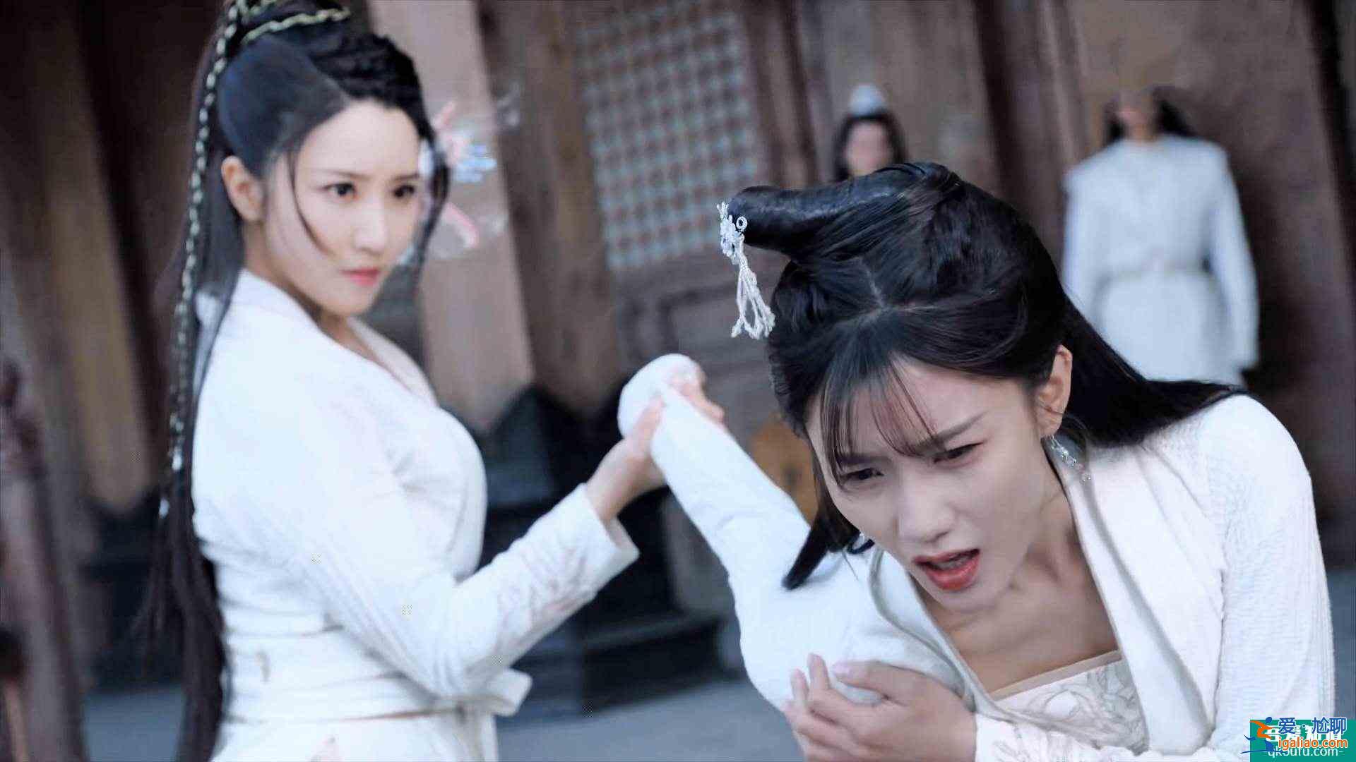 《且聽鳳鳴》沐瑤不顧警告欺負朝歌,原因和左青鸞有關? 《且聽鳳鳴》沐瑤不顧警告欺負朝歌,原因和左青鸞有關?