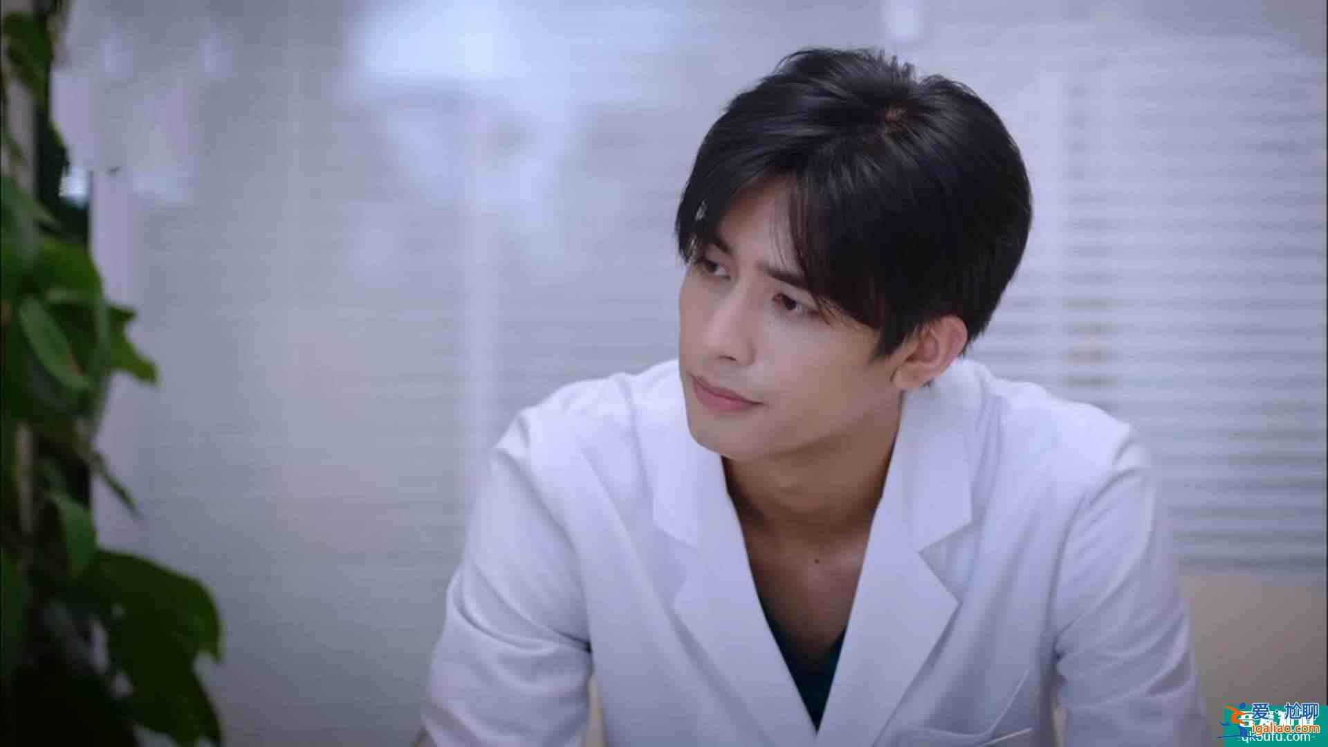 以家人之名：凌霄和齊明月，李尖尖和賀子秋，我磕這兩對cp？