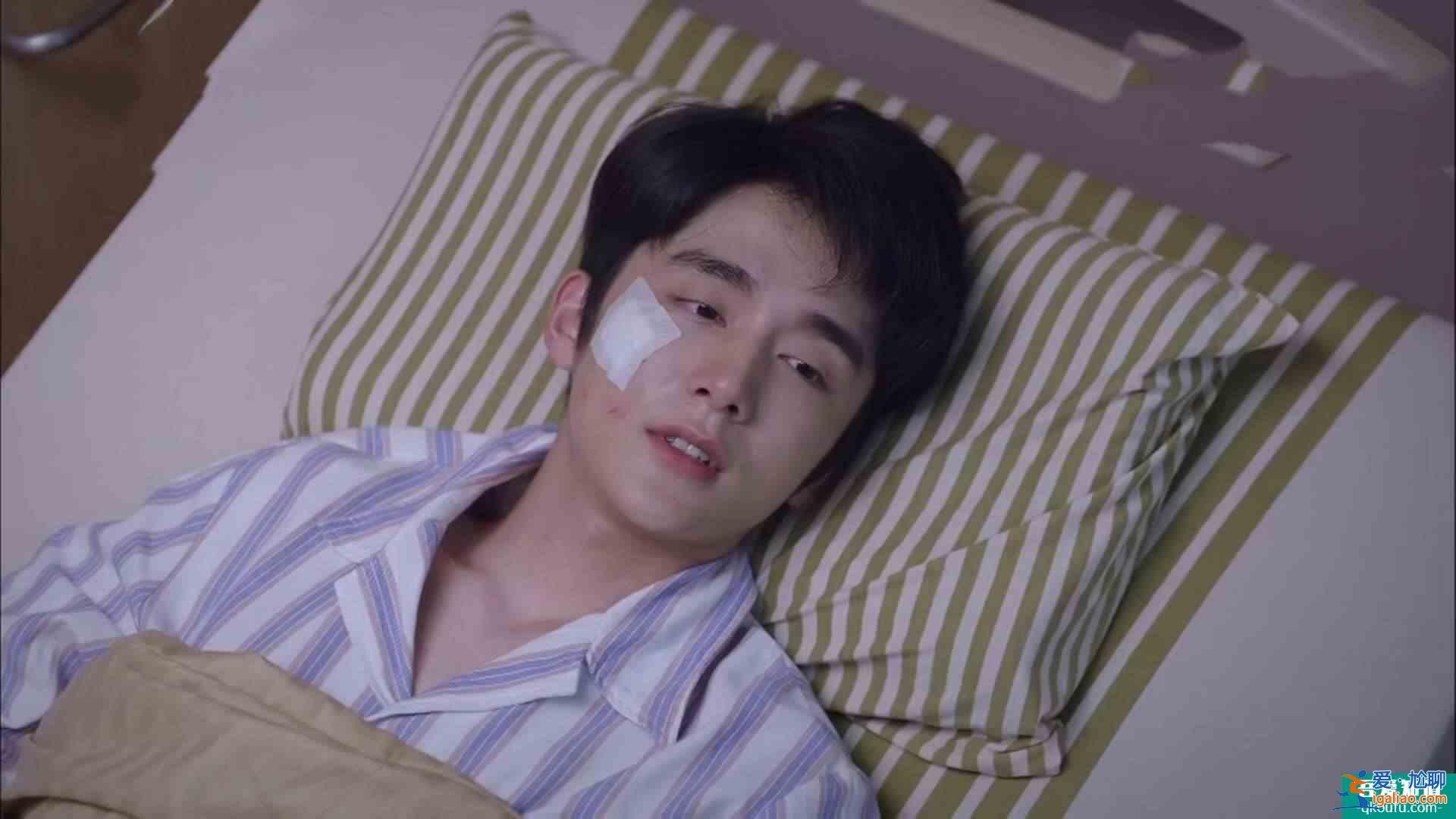 以家人之名：凌霄和齊明月，李尖尖和賀子秋，我磕這兩對cp？