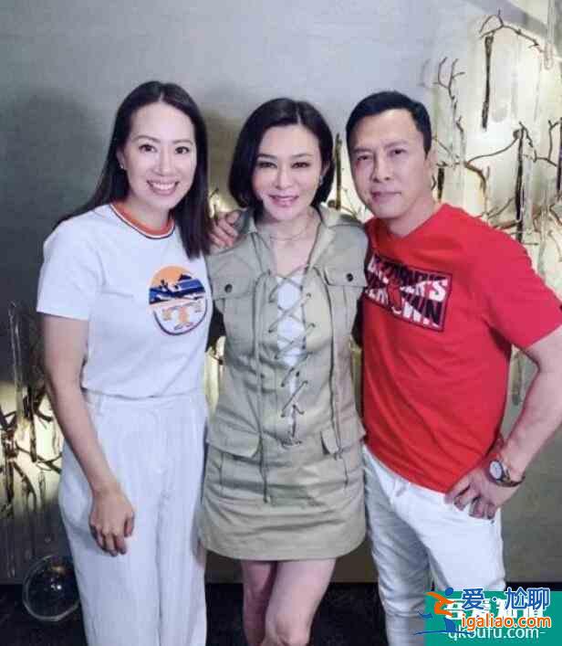 關之琳豪宅設家宴 關之琳妝容精致身形依舊苗條？
