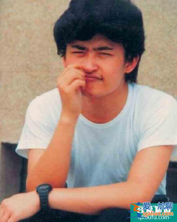 劉歡23歲舊照 臉龐棱角分明模樣青澀憨厚淳樸？