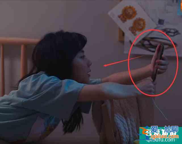 以家人之名：李尖尖睡不著，給男神發信息，打開朋友圈，才知是誰？