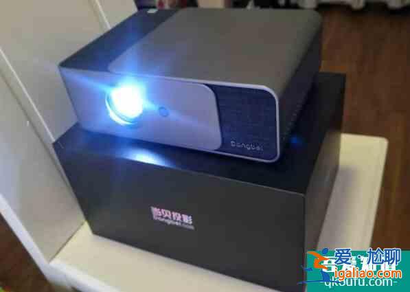 優酷騰訊又杠上了?同天播出懸疑劇,騰訊摩天大樓優酷白色月光? 優酷騰訊又杠上了?同天播出懸疑劇,騰訊摩天大樓優酷白色月光?