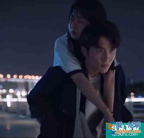 《以家人之名》:賀子秋告白李尖尖,不為愛情,只為李家戶口本? 《以家人之名》:賀子秋告白李尖尖,不為愛情,只為李家戶口本?