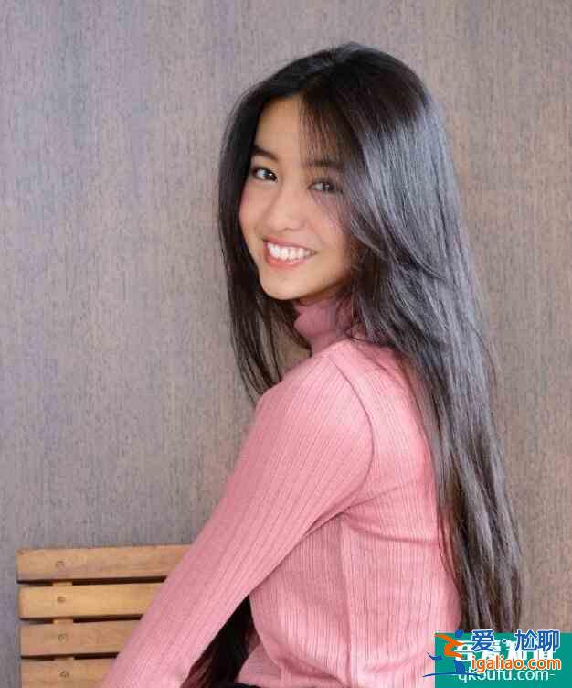 木村光希曬美照 對鏡托腮淺笑盡顯淑女優雅氣質？