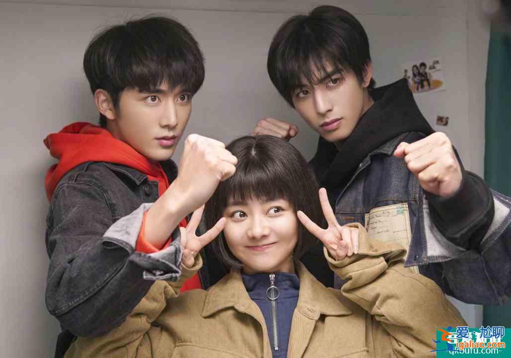 《以家人之名》撒糖了,凌霄賀子秋表白李尖尖,這下妹妹要慌了? 《以家人之名》撒糖了,凌霄賀子秋表白李尖尖,這下妹妹要慌了?