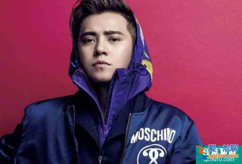 羅志祥打籃球曬照 小腿變壯被調(diào)侃小豬變胖了？