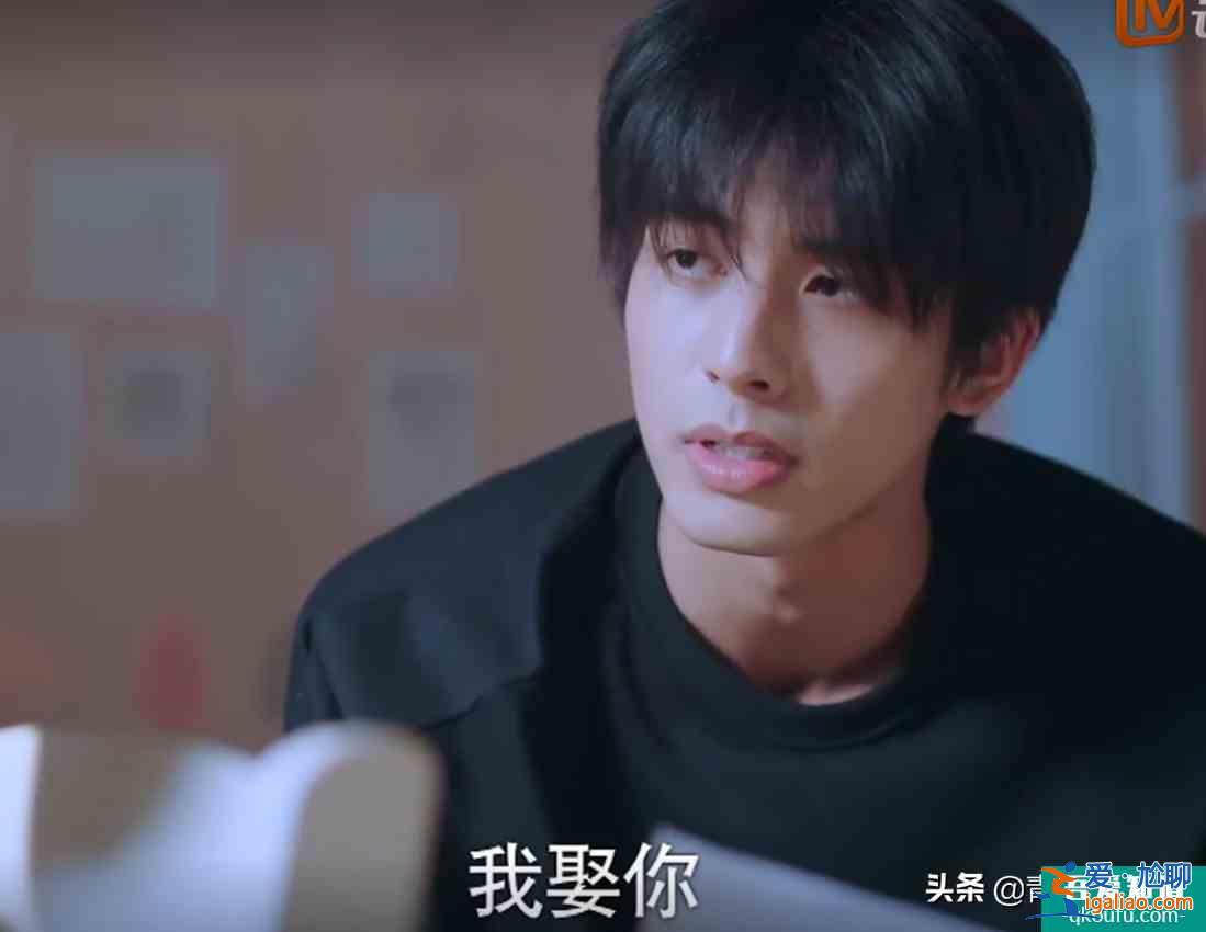 以家人之名:凌霄選擇當孝子,放棄心儀大學,改嫁的母親需要管嗎? 以家人之名:凌霄選擇當孝子,放棄心儀大學,改嫁的母親需要管嗎?