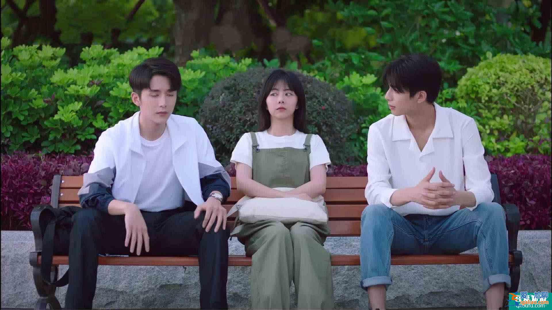 《以家人之名》李尖尖拔牙害怕醫(yī)生，當(dāng)摘下口罩那一刻，失聲痛哭？