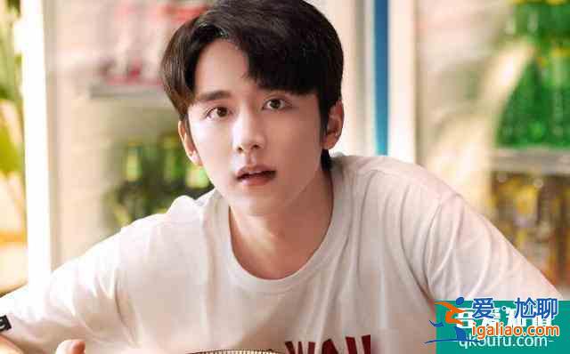 《以家人之名》:凌霄親吻公主抱,賀子秋表白,李尖尖跟男友分手? 《以家人之名》:凌霄親吻公主抱,賀子秋表白,李尖尖跟男友分手?