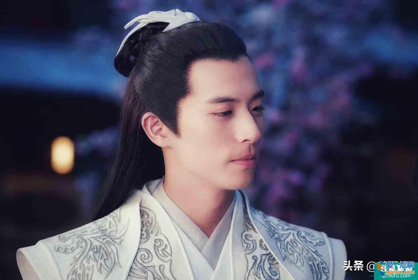 《且聽鳳鳴》吸引我的居然是一只鳥?? 《且聽鳳鳴》吸引我的居然是一只鳥??