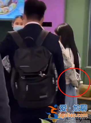 王思聰同時交兩女友!一個小肉安不夠，再緊摟小15歲新歡