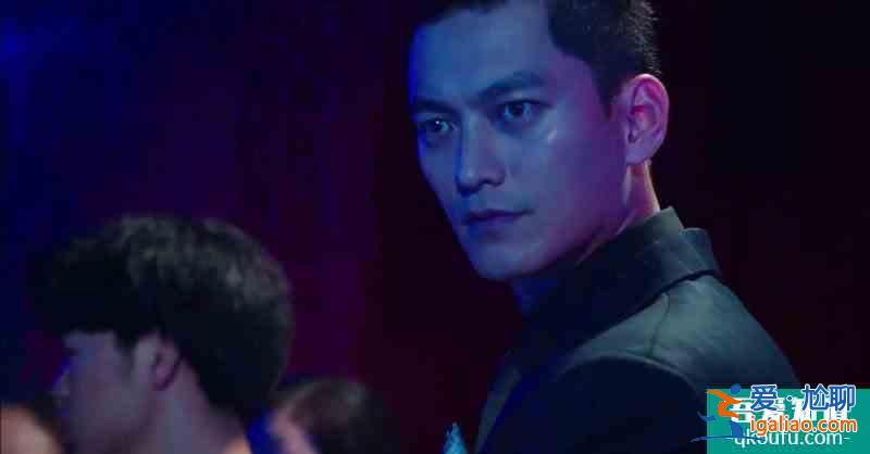 穿越火線:許蔚又作弊,小北殘血反殺King贏冠軍,許蔚逃跑被撞死? 穿越火線:許蔚又作弊,小北殘血反殺King贏冠軍,許蔚逃跑被撞死?