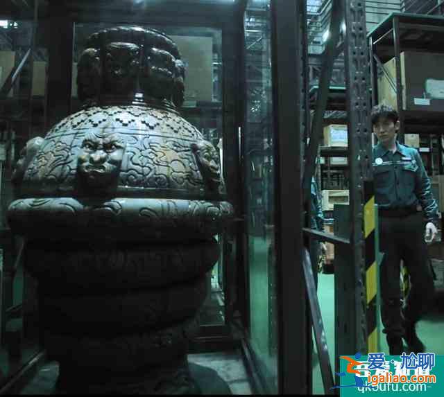 《重啟之極海聽雷》翻車？劇情不合理，朱一龍比李易峰差遠了？