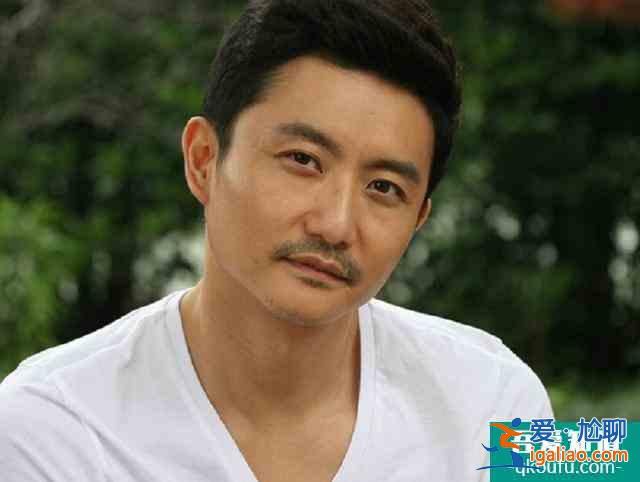 《以家人之名》李海潮愛妻子、寵女兒，現實中涂松巖家庭美滿幸福？
