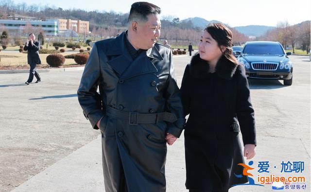 金正恩女兒四次公開亮相 都在軍隊有關(guān)場合 專家分析其深意？
