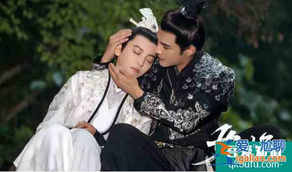 這才是“女扮男裝”，建議《漂亮?xí)返膶?dǎo)演和鞠婧祎多來看看？