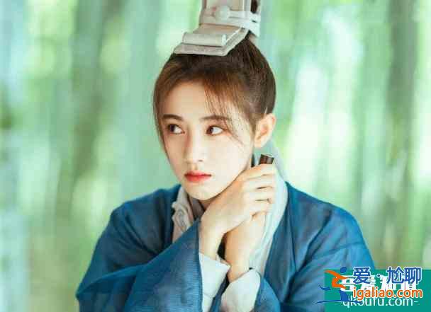 這才是“女扮男裝”，建議《漂亮?xí)返膶?dǎo)演和鞠婧祎多來看看？