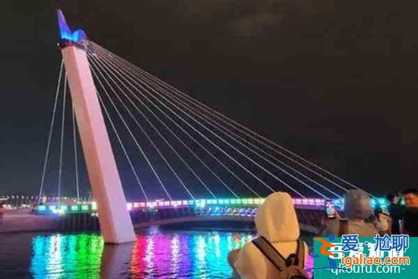 2021國慶節青島五四廣場燈光秀時間 青島燈光秀啟閉時間？