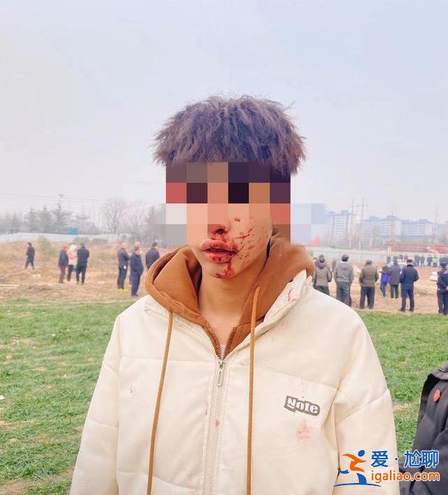 陜西扶風縣多名拆遷人員持械與村民發生沖突致6人受傷 警方正在調查？