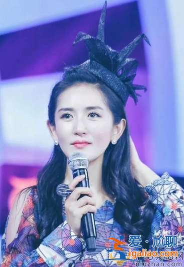 謝娜產(chǎn)后暴瘦20斤惹爭議！眼窩凹陷夸張顯疲態(tài) 皮包骨頭瘦成紙片人