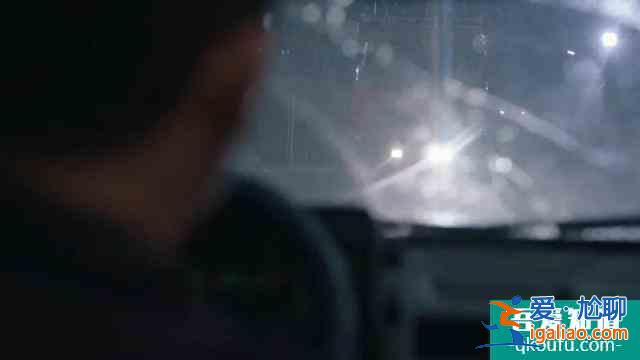網劇《穿越火線》許蔚回憶車禍的片段，大家按暫停看仔細了沒？