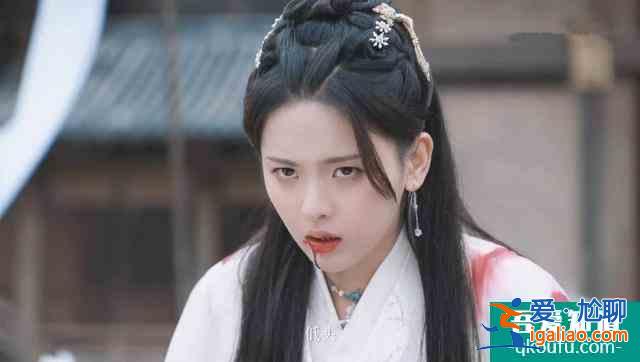 且聽(tīng)鳳鳴:鳳舞跟沐瑤比武,被沐瑤狂虐,一旁的君臨淵心疼不已? 且聽(tīng)鳳鳴:鳳舞跟沐瑤比武,被沐瑤狂虐,一旁的君臨淵心疼不已?