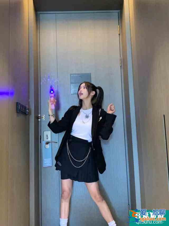 從超越妹妹的古裝新劇《且聽(tīng)鳳鳴》簡(jiǎn)單說(shuō)起? 從超越妹妹的古裝新劇《且聽(tīng)鳳鳴》簡(jiǎn)單說(shuō)起?