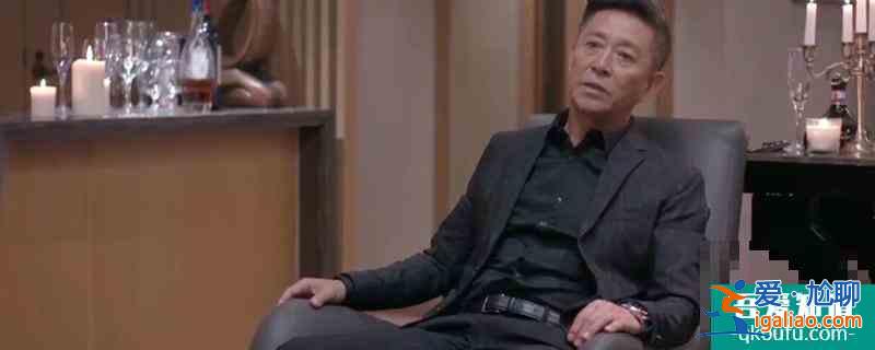 歡樂(lè)頌2曲筱綃爸爸踹門哪一集？