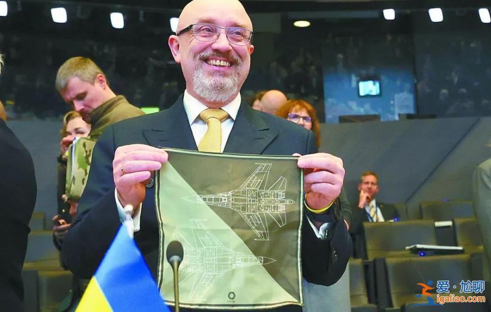 俄烏總統 艱難一年？