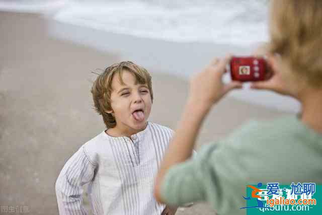 《以家人之名》哥哥們是想賺妹妹錢嗎？編劇，你又想騙我生二胎？