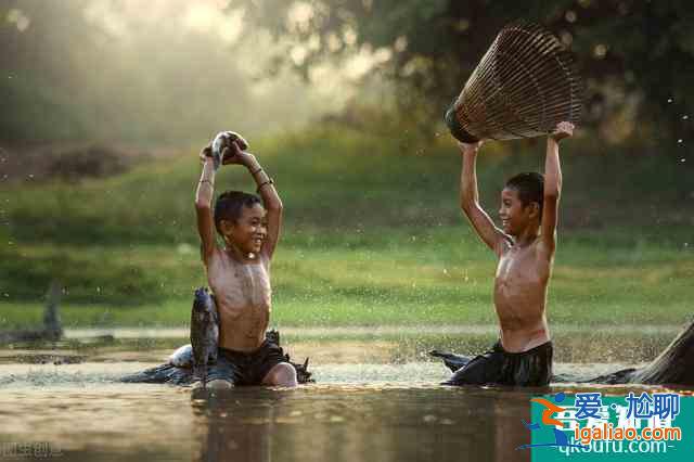 《以家人之名》哥哥們是想賺妹妹錢嗎？編劇，你又想騙我生二胎？