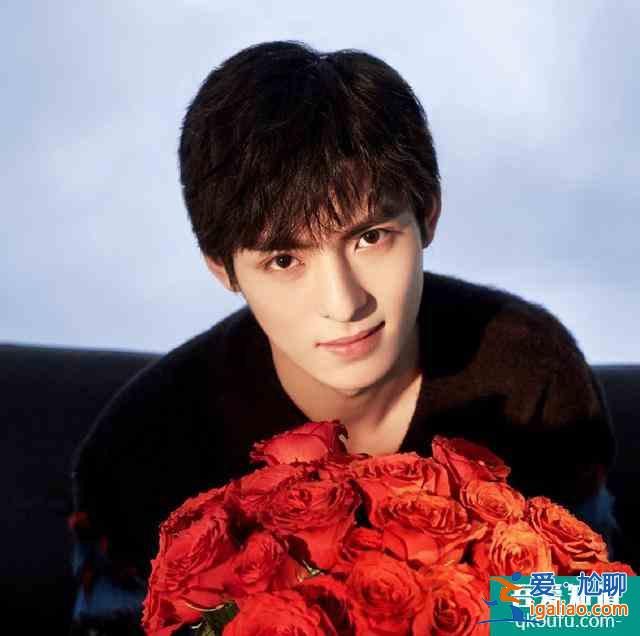 《且聽鳳鳴》楊超越演技被贊，男主撞臉霍建華，“陳情男孩”出彩？