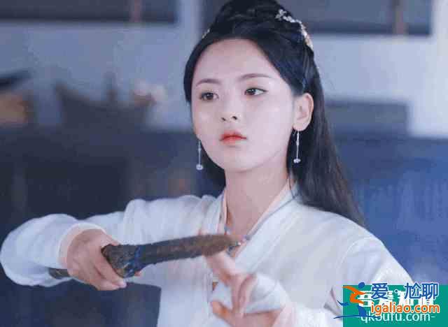 《且聽鳳鳴》：楊超越第一次擔任大女主，好像沒啥進步？